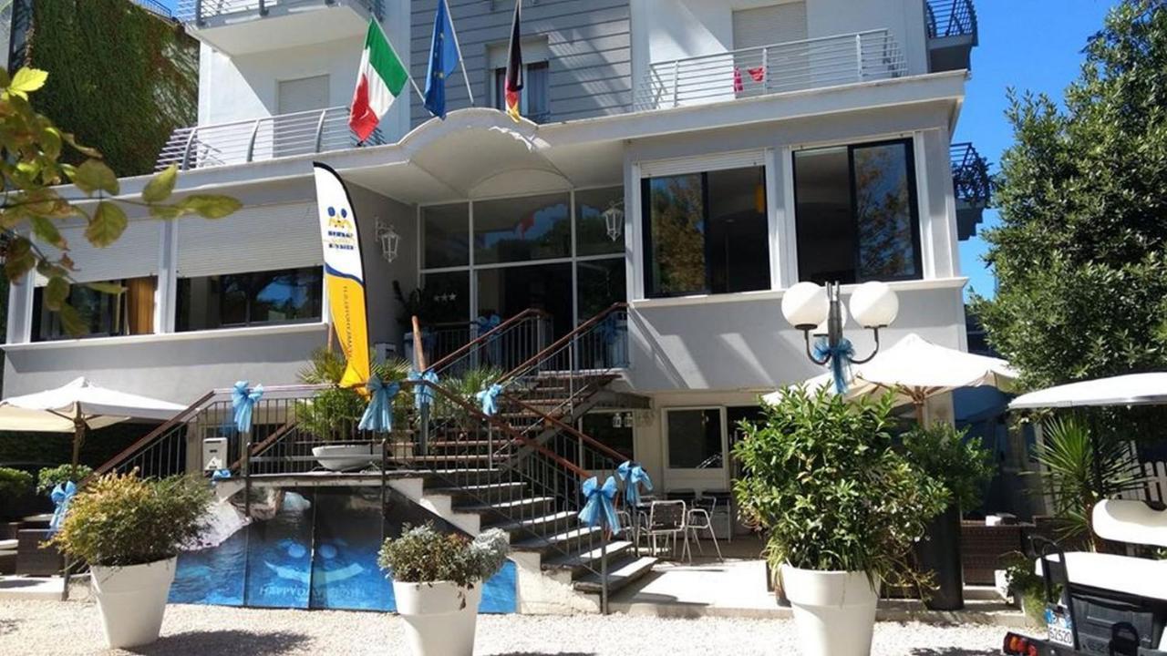 Hotel New Castle Cesenatico Zewnętrze zdjęcie